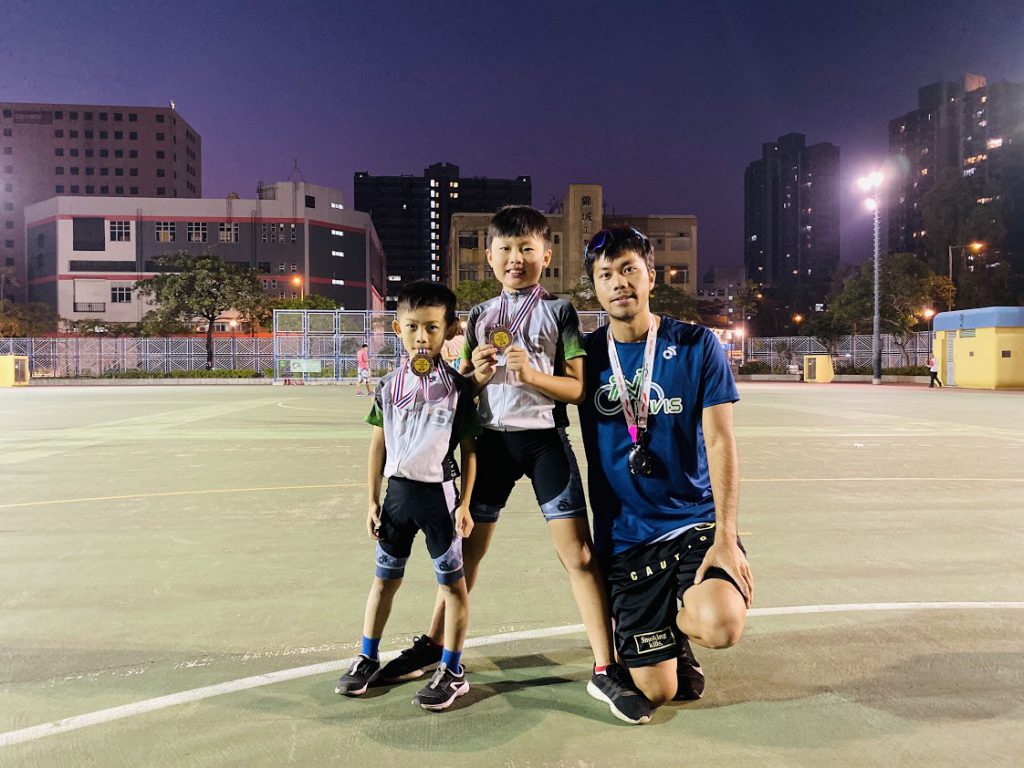 全港兒童單車大賽 2019-2020 第四回合得獎運動員與教練合照