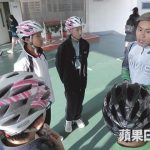 Fasi有時會以特聘教練身份到校園教導正確單車技術。 Fasi有時會以特聘教練身份到校園教導正確單車技術。